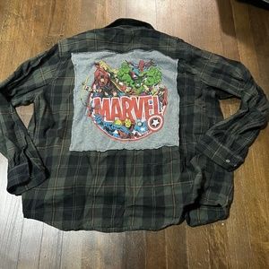 Custom Marvel Flannel Size Large